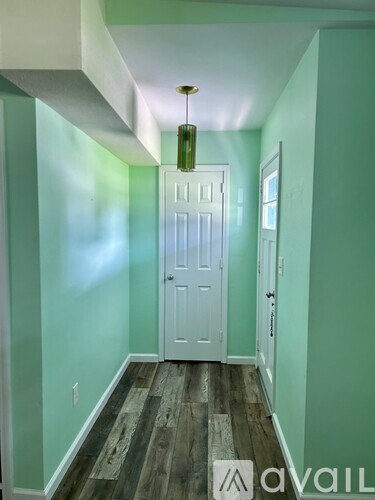 1242 Glynlea Rd 3 Beds Apartment for Rent