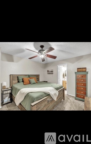 1034 West Kyle Way 4 Beds Single Family Home for Rent - Photo gallery 2