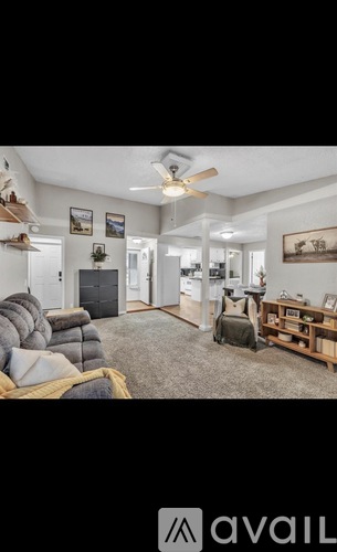 1034 West Kyle Way 4 Beds Single Family Home for Rent - Photo gallery 4