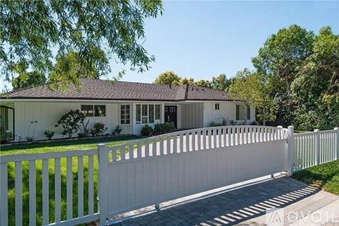 4441 Densmore Avenue 4 Beds Apartment for Rent