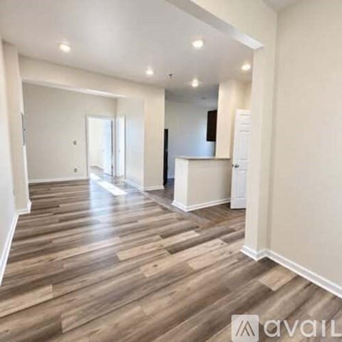 445 Washington Ave 3 Beds Apartment for Rent