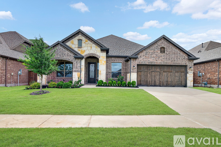 8124 Pecan Oak Lane 4 Beds Single Family Home for Rent - Photo gallery 1
