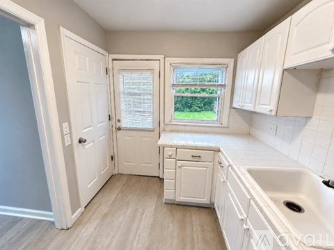 1001 Raider St 2 Beds Apartment for Rent
