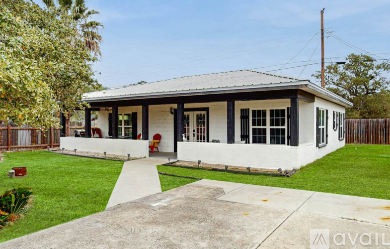 113 Hughes Drive 3 Beds Single Family Home for Rent - Photo gallery 1