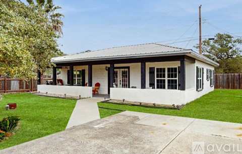 113 Hughes Drive 3 Beds Apartment for Rent