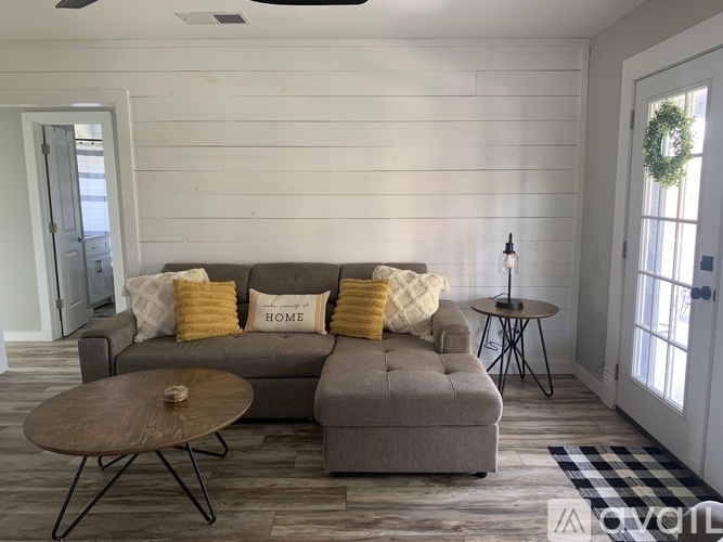 113 Hughes Drive 3 Beds Single Family Home for Rent - Photo gallery 2
