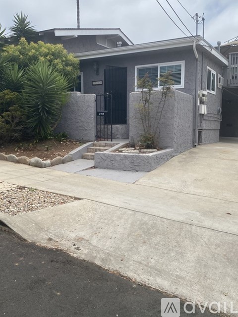 2919 Juniper Street Studio Apartment for Rent