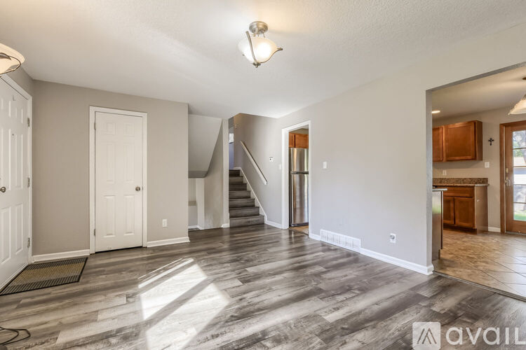 327 Helena Circle 4 Beds Single Family Home for Rent - Photo gallery 3