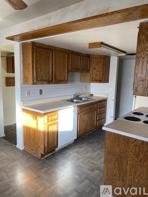 2042 W Hadley St 4 Beds Single Family Home for Rent - Photo gallery 3