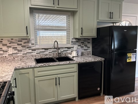 732 Bullock St 3 Beds Apartment for Rent