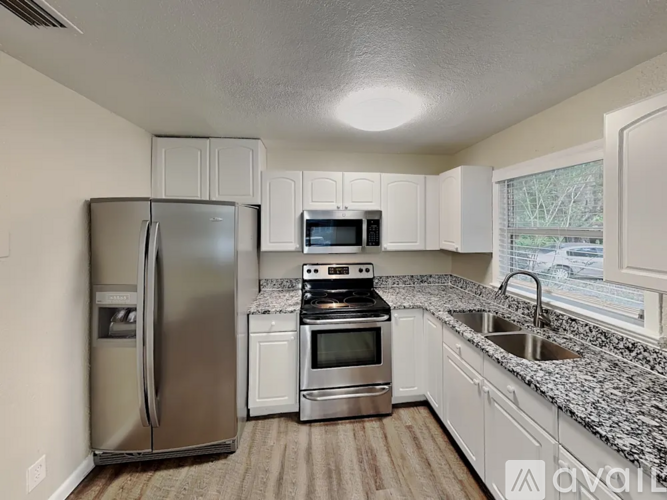 1313 S Mellonville Ave 3 Beds Single Family Home for Rent - Photo gallery 2