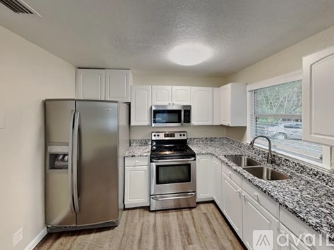 1313 S Mellonville Ave 3 Beds Apartment for Rent