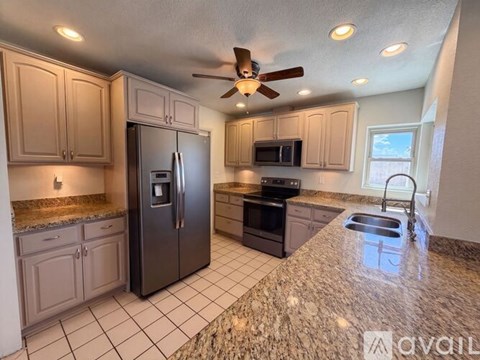 818 W Isabella Ave 3 Beds Apartment for Rent