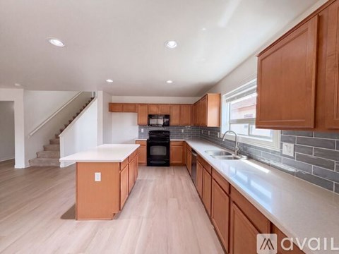 1391 E Ryan Rd , AZ 4 Beds Apartment for Rent