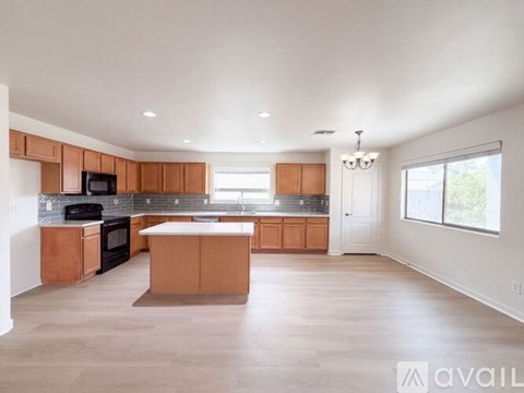 1391 E Ryan Rd , AZ 4 Beds Apartment for Rent