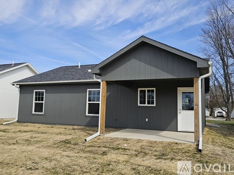 722 North Cedar Street 2 Beds Apartment for Rent