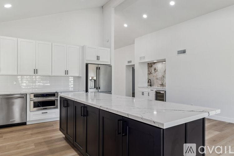 10846 East Navajo Drive 2 Beds Single Family Home for Rent - Photo gallery 5