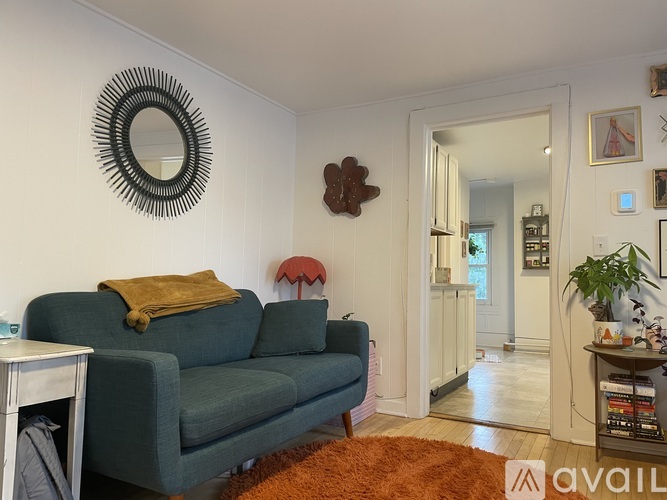 219 S Bedford St 2 Beds Apartment for Rent - Photo gallery 3