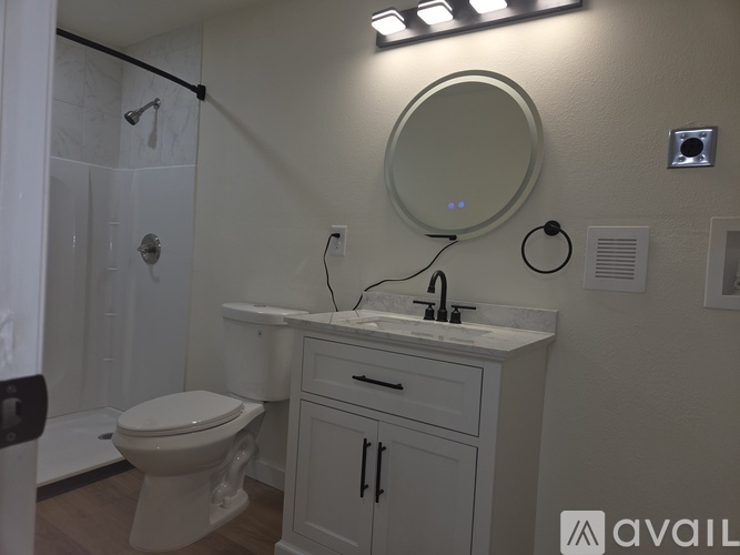 2911 Thomas Street 3 Beds Single Family Home for Rent - Photo gallery 3