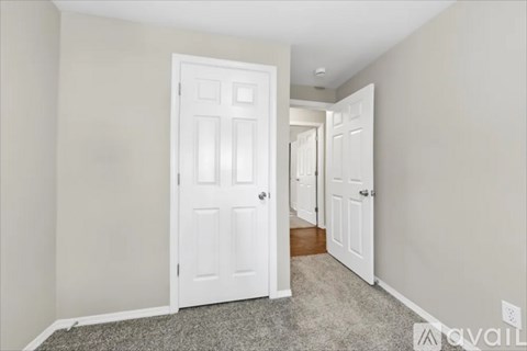 1612 56Th Ave NE 3 Beds Apartment for Rent