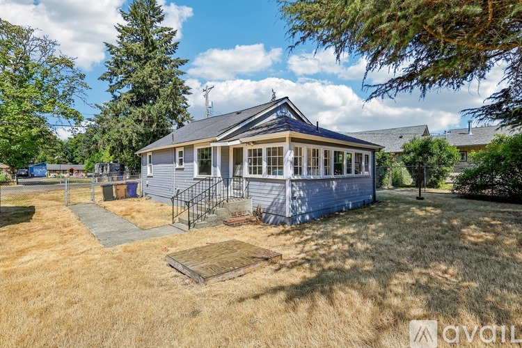 6926 52nd Ave W 2 Beds Single Family Home for Rent - Photo gallery 2