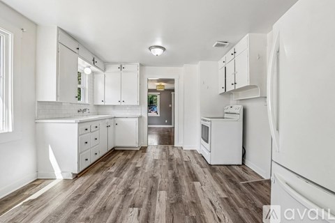 6926 52Nd Ave W 2 Beds Apartment for Rent
