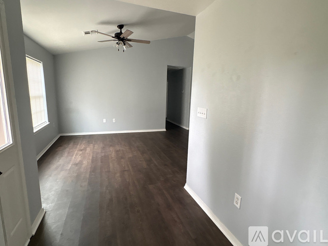 134 1/2 East 2nd Street 3 Beds Single Family Home for Rent - Photo gallery 5