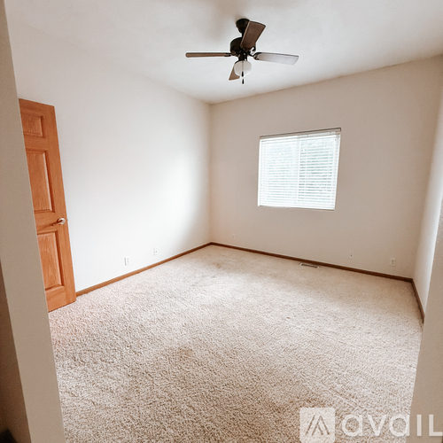10609 South 25th Avenue 3 Beds Single Family Home for Rent - Photo gallery 5