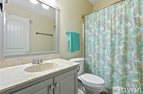 6 Osgood Lane 5 Beds Apartment for Rent