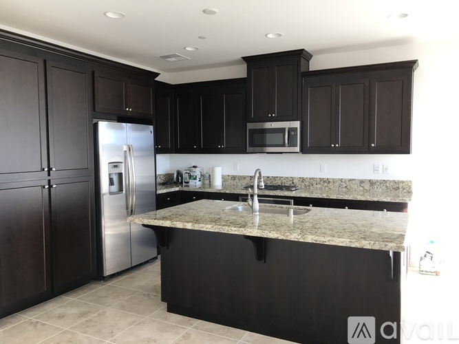 249 9th St 3 Beds Single Family Home for Rent - Photo gallery 4