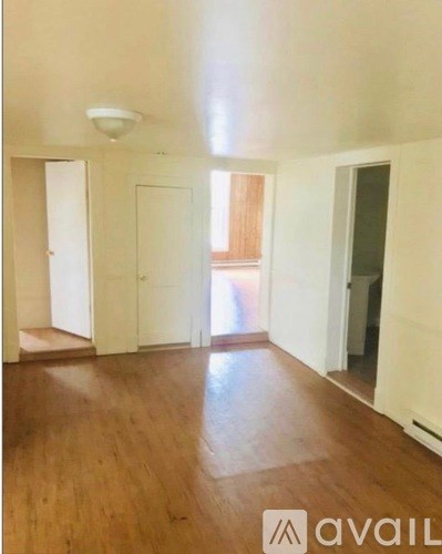 208 North 1St Street 2 Beds Apartment for Rent