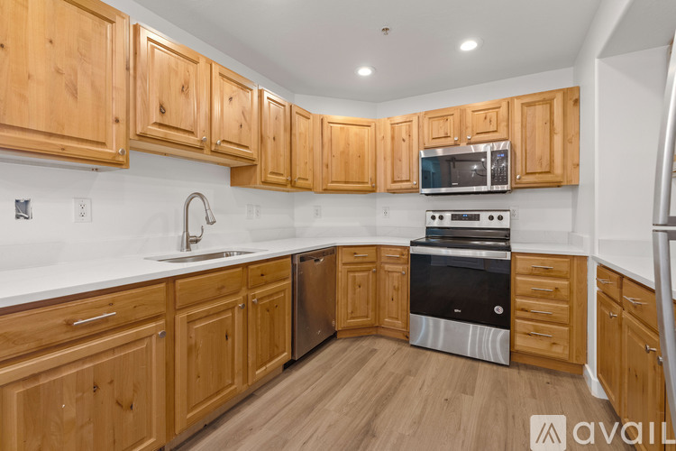 8204 North Cedar Springs Road 3 Beds Condo for Rent - Photo gallery 3