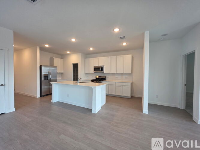 1332 Apron Trail 4 Beds Single Family Home for Rent - Photo gallery 3