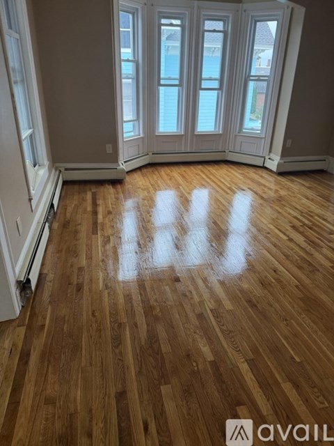 91 Ash Street 2 Beds Apartment for Rent