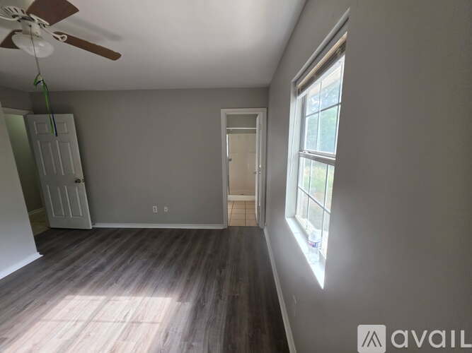 506 Brentwood Drive 3 Beds Single Family Home for Rent - Photo gallery 2