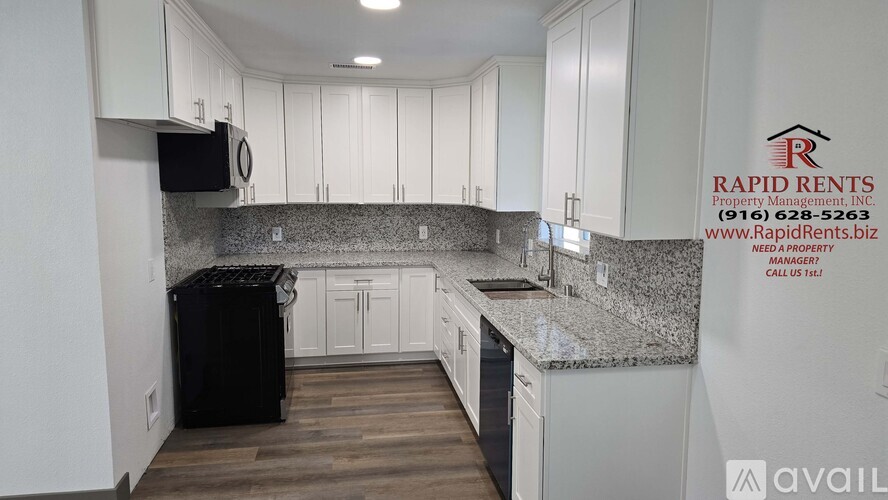 7421 Circle Parkway 3 Beds Single Family Home for Rent - Photo gallery 2