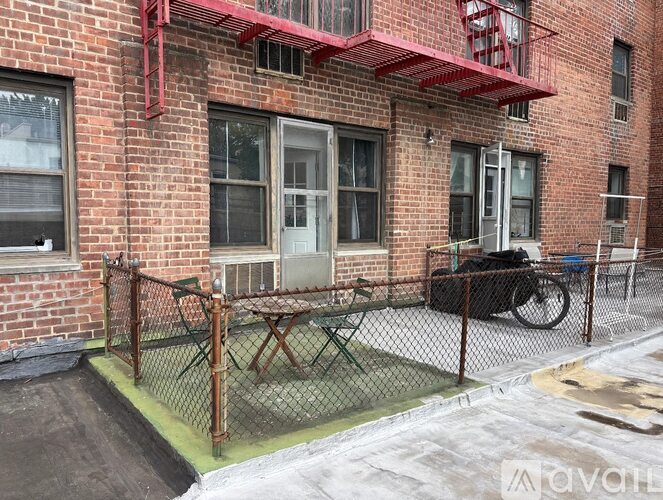 535 Ocean Parkway Studio Apartment for Rent - Photo gallery 3