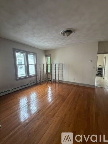 66 Goddard St 2 Beds Apartment for Rent