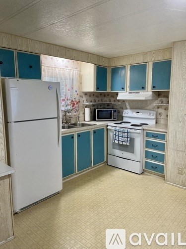 7032 Commons Blvd 2 Beds Apartment for Rent