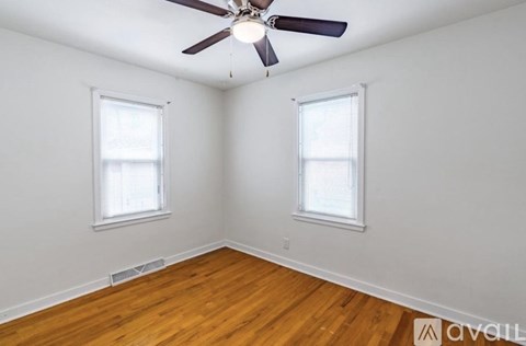813 Ross Avenue 4 Beds Apartment for Rent
