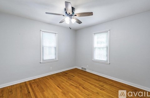 813 Ross Avenue 4 Beds Apartment for Rent