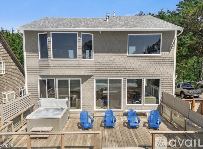 1825 Southwest Coast Avenue 3 Beds Single Family Home for Rent - Photo gallery 3