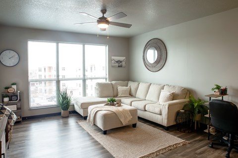 1490 34Th Avenue Southwest 1-2 Beds Apartment for Rent