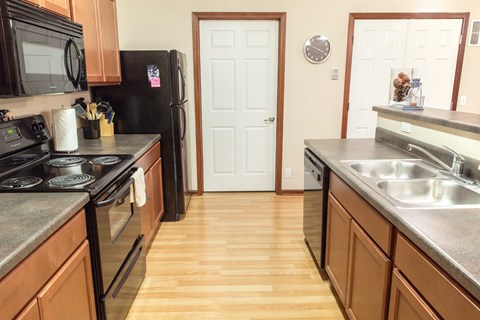 5105 Northeast 23Rd Avenue 1-3 Beds Apartment for Rent
