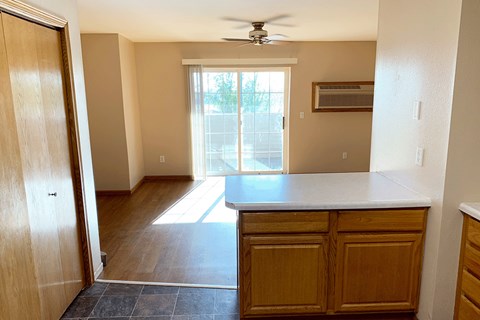 440 Iris Ct Studio Apartment for Rent