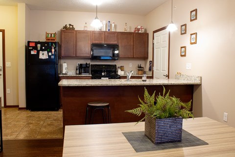 2570 1St Avenue South 1-2 Beds Apartment for Rent