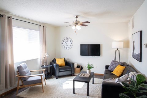 304 66Th Ave SW Suite A 3 Beds Apartment for Rent