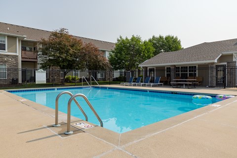 6210 Northwest 106Th Street 1-2 Beds Apartment for Rent