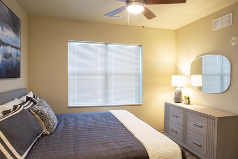 1279 Emory Place 1-2 Beds Apartment for Rent