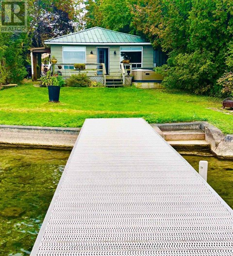 208 KEMPVIEW LANE 2 Beds Apartment for Rent